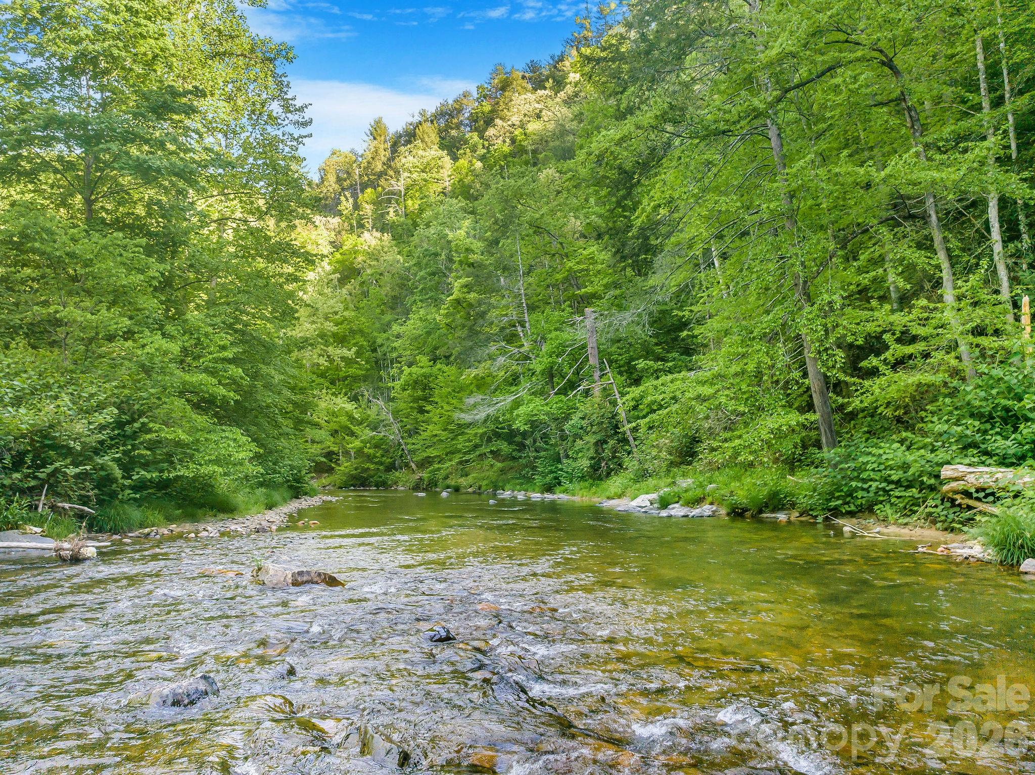 Laurel River Crossing - Land