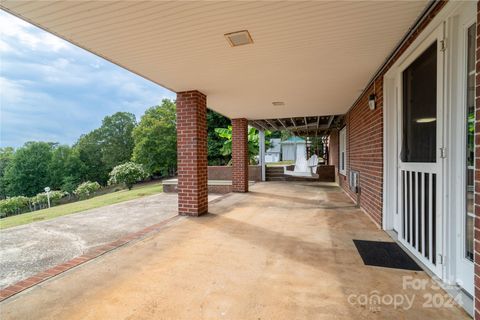 A home in Hickory