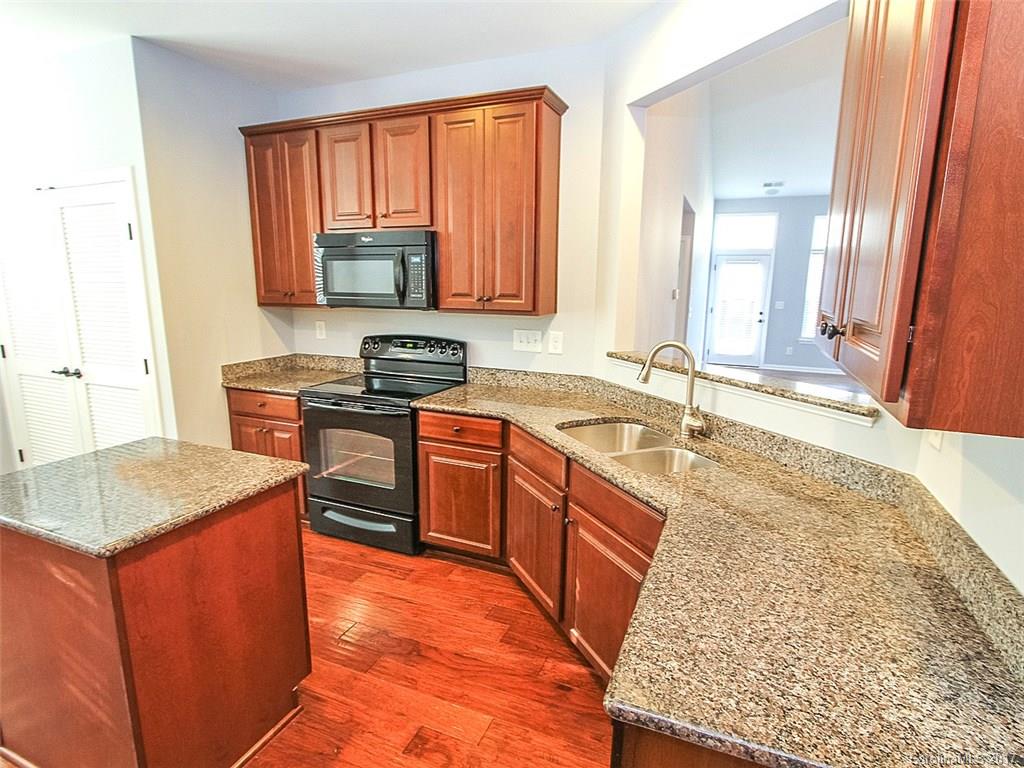 Lake Shore - Residential