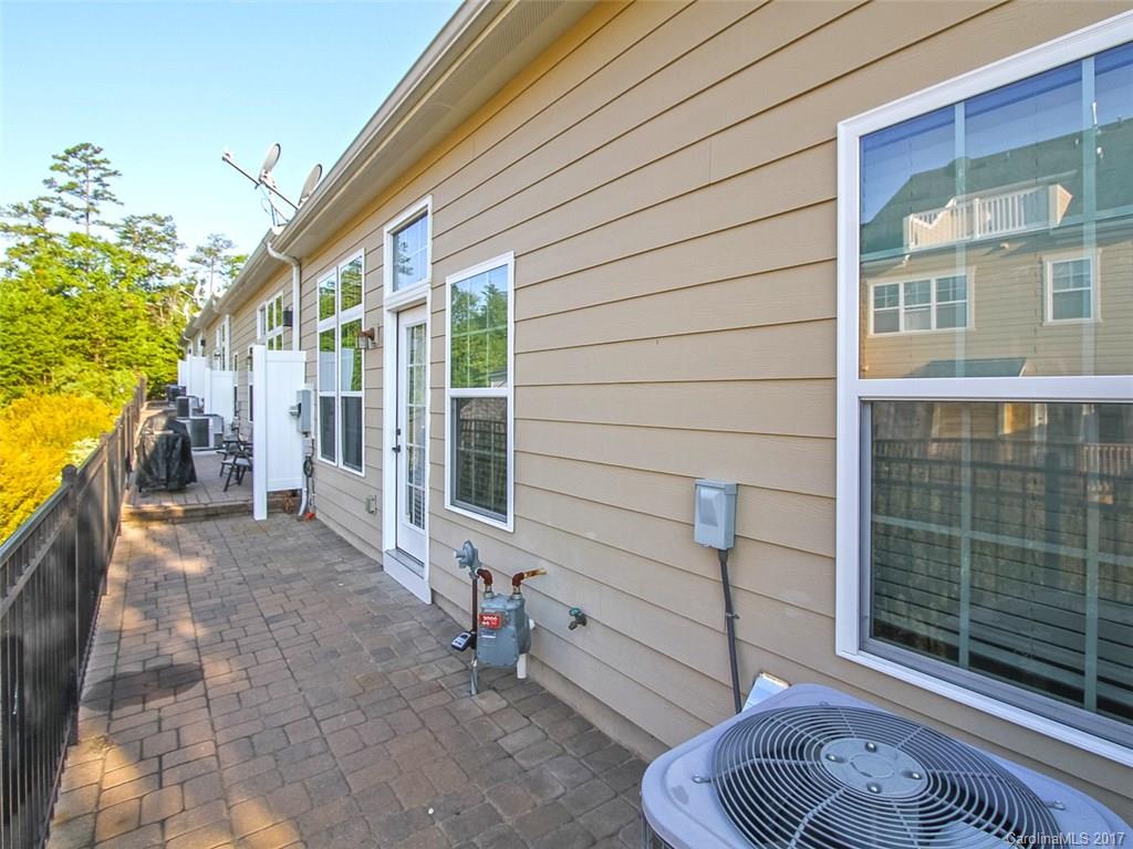 Lake Shore - Residential