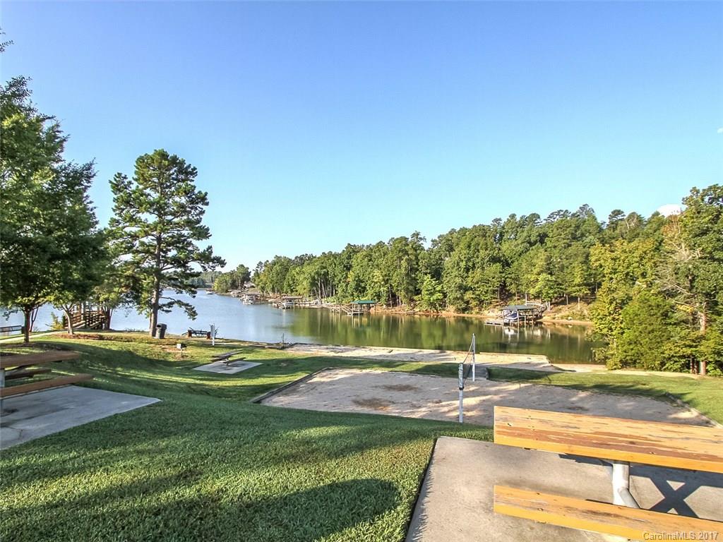 Lake Shore - Residential