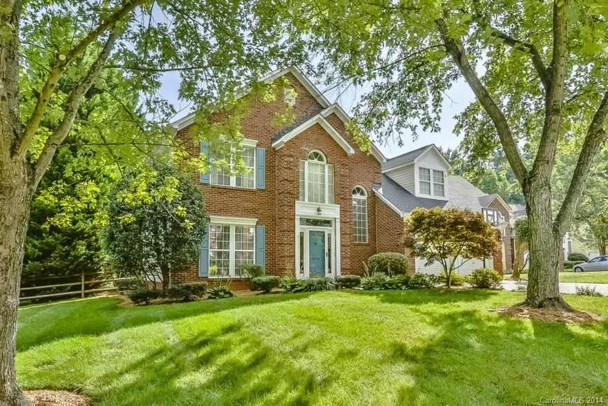 Beautiful 4 BR, 2.5 Bath, 2 story on .41 acres in popular Wedgewood North Subdivision. Great lot and  floorplan. Attached 2 car garage. Home has great light.Well maintained. Large deck & patio look out over gorgeous, flat yard (partly fenced). Mature trees,plantings provide excellent privacy in backyard. Cul-de-sac street w/ little traffic. Kitchen is open to family room. Community pool, tennis courts, disc golf & volleyball. GREAT
location- close to mall, Lake Norman & downtown Charlotte!