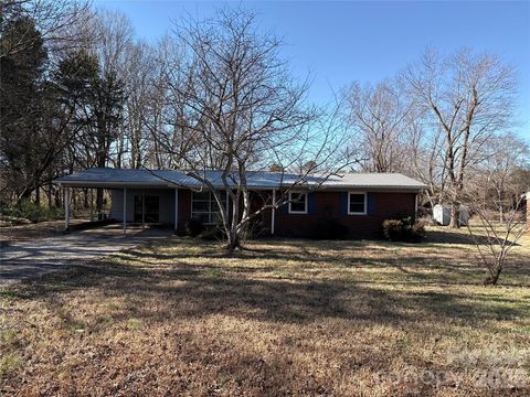 Photo of 103 Roseman Lane, Statesville, NC 28625 (MLS # 4335291)