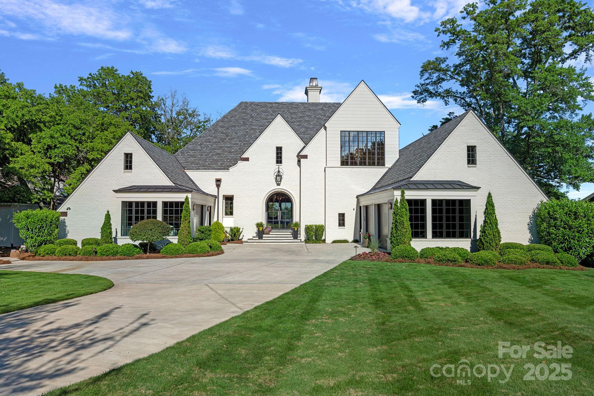 7861 Live Oaks Drive