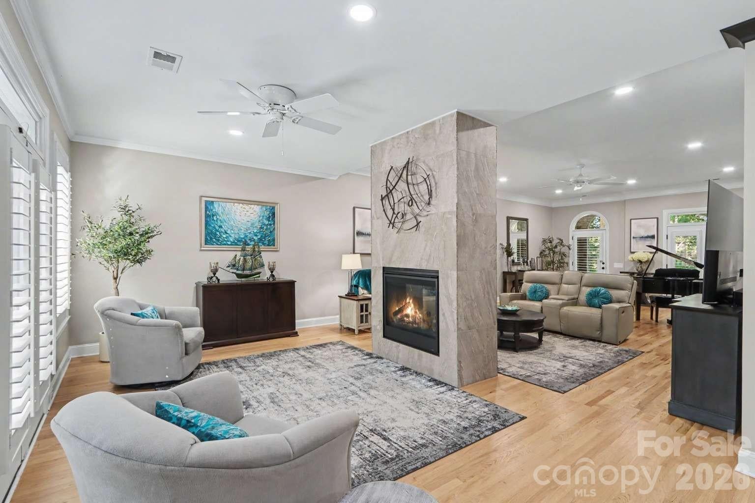 8152 Deep Water Lane