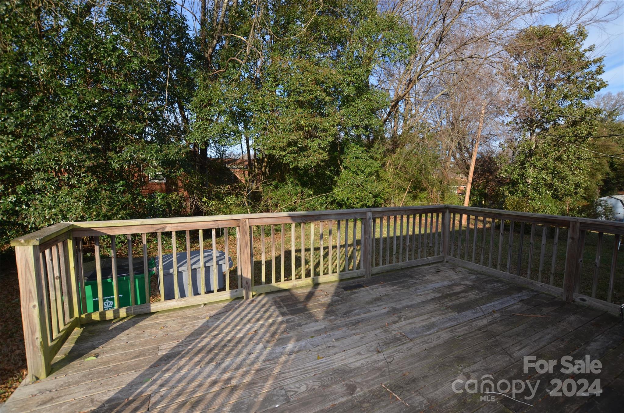 Pinecrest - Residential