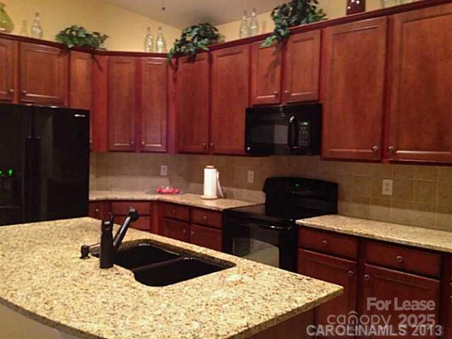 9806 Sky Vista Drive