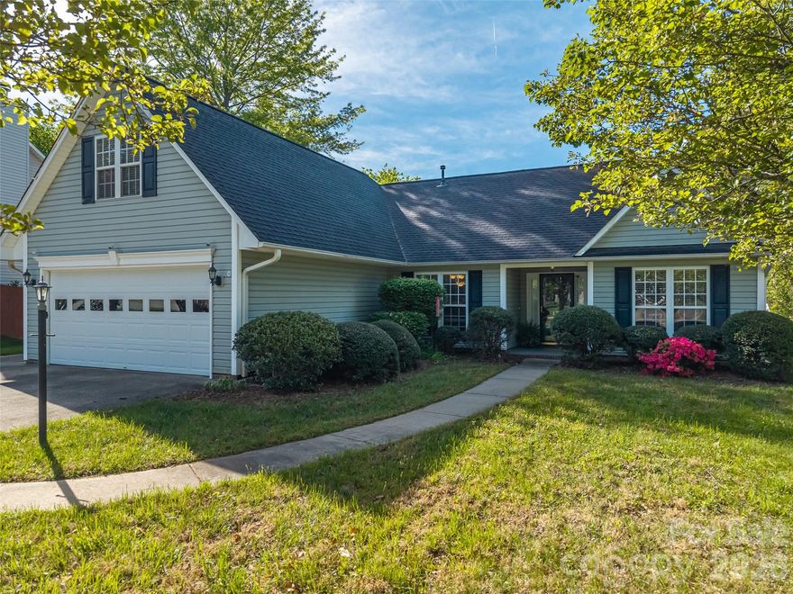 Beautiful 3BR/2BA home with bonus room over the garage in a desirable Fletcher community! This home features an open floor plan with a split bedroom layout, perfect for both everyday living and entertaining. The Great Room offers a cozy gas fireplace, vaulted ceiling, natural lighting and Dining area. The spacious primary suite includes a vaulted ceiling, walk-in closet, and an ensuite bath with garden tub, separate shower, and double vanity. Enjoy outdoor living in the fenced backyard, ideal for pets, play, or relaxing. Community amenities include walking trails, playground, and picnic area. Conveniently located just minutes to shopping, dining, the airport, I-26, and the hospital. This home offers comfort, convenience, and a great lifestyle!