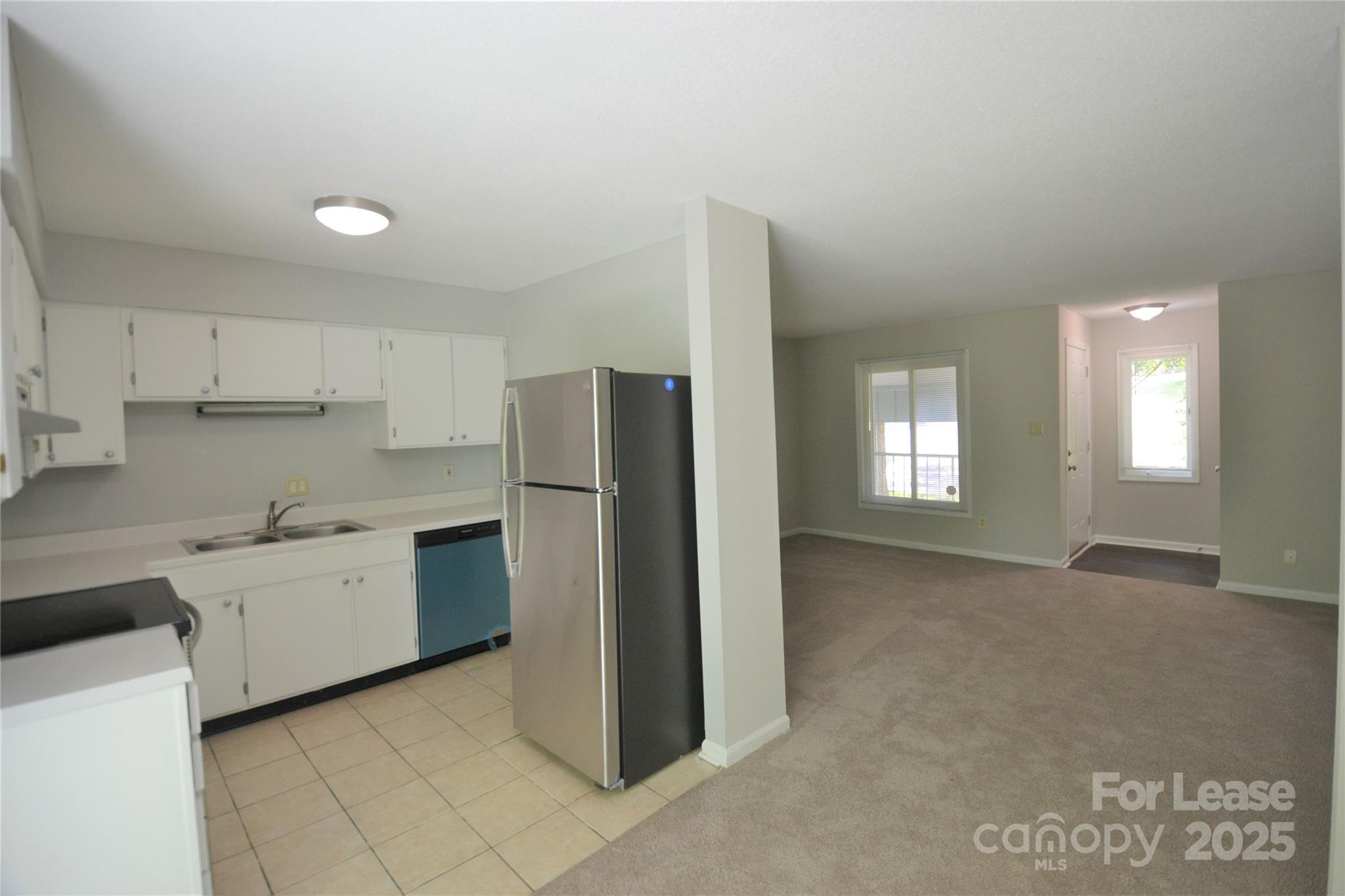 Sharon Lakes - Residential Lease