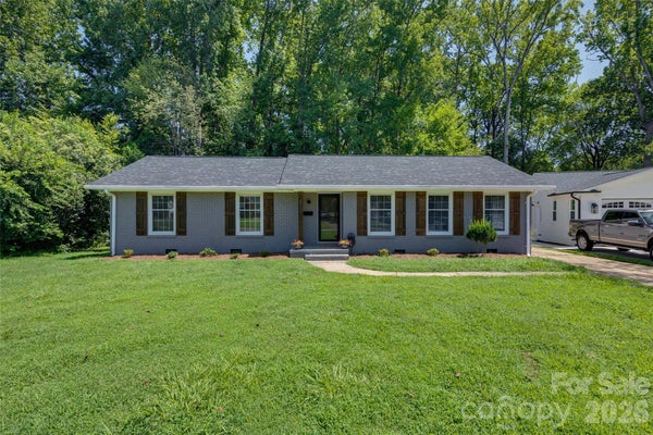 5731 BROOKHAVEN RD, CHARLOTTE, NC 28210 - Image 6eff2a7c3f7e91b23cdeeaf644236044/2244932061