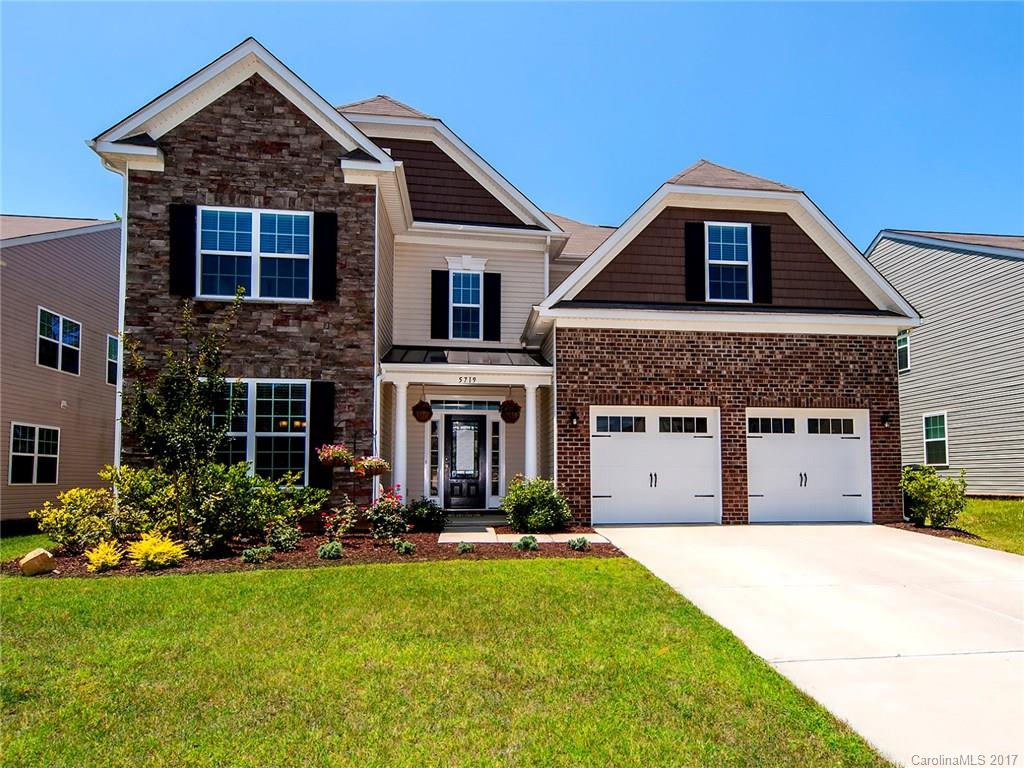 Photo 1 of 24 — 5719 Castlecove Road, Charlotte, NC 28273