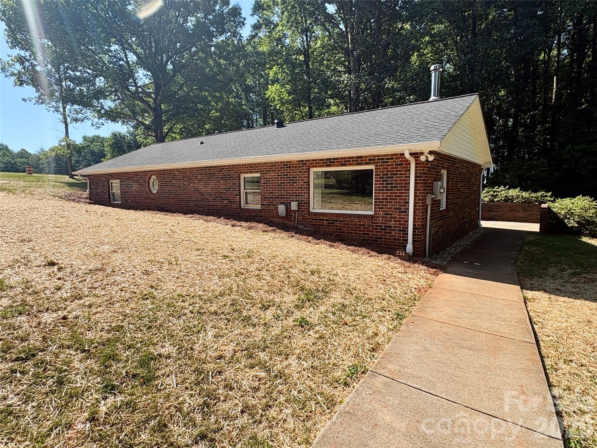 254 Beechwood Farm Road