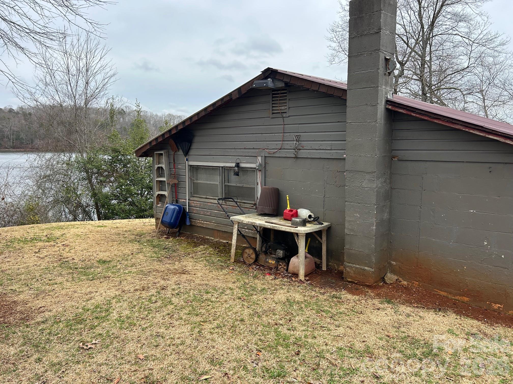 4237 Laurel Hill Road