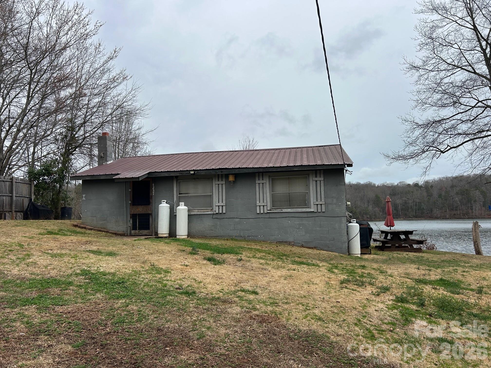 4237 Laurel Hill Road