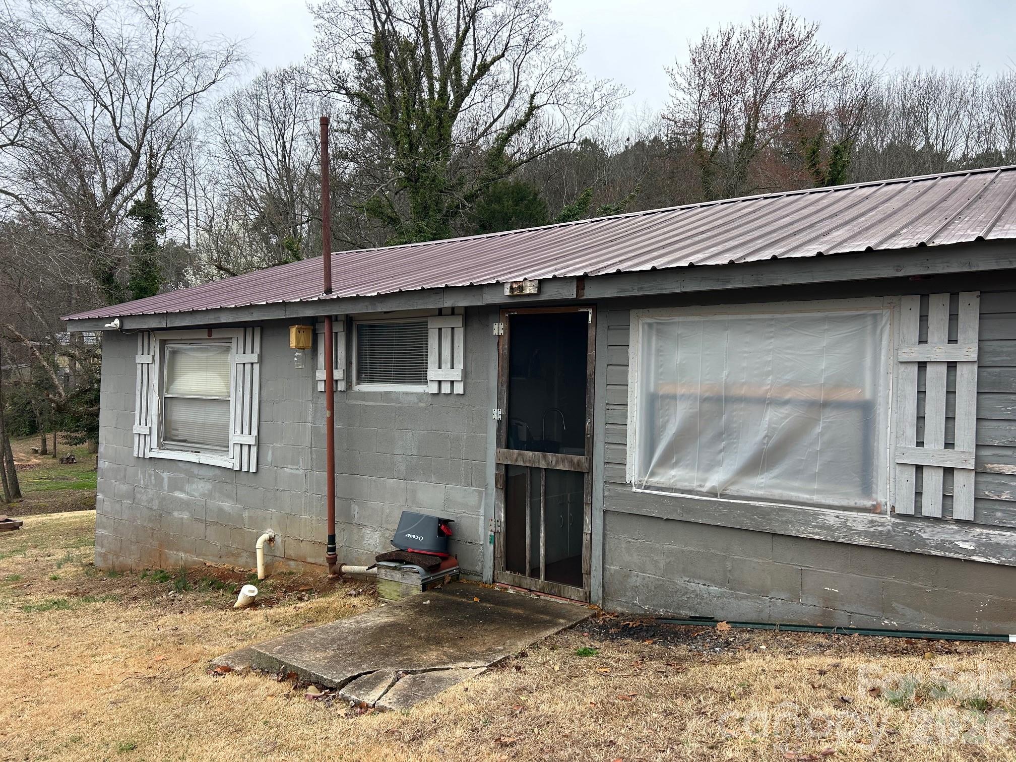 4237 Laurel Hill Road