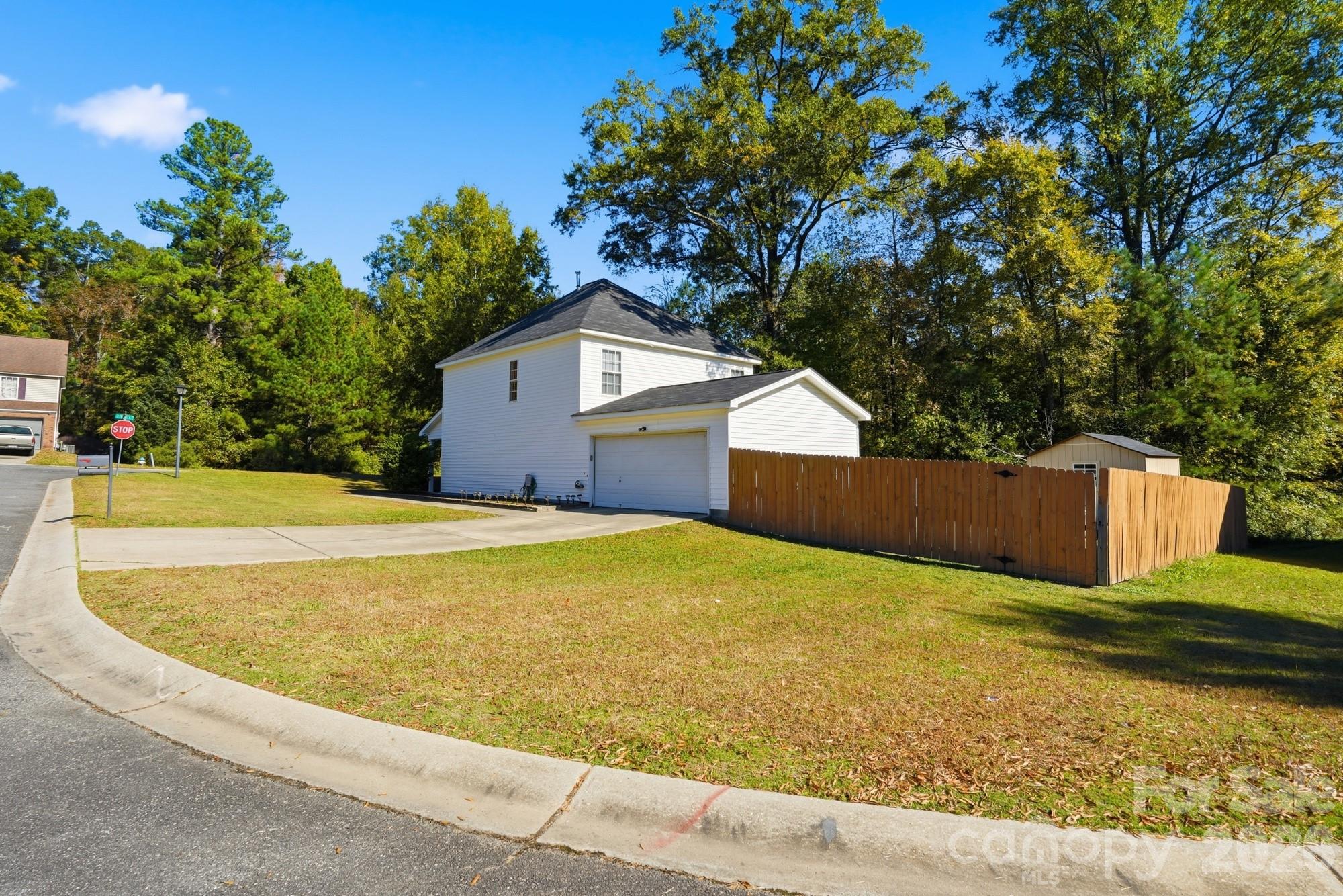 Village Green At Wellsbrook - Residential