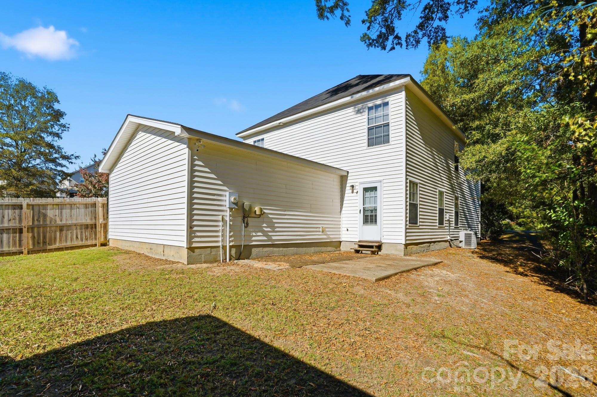 Village Green At Wellsbrook - Residential