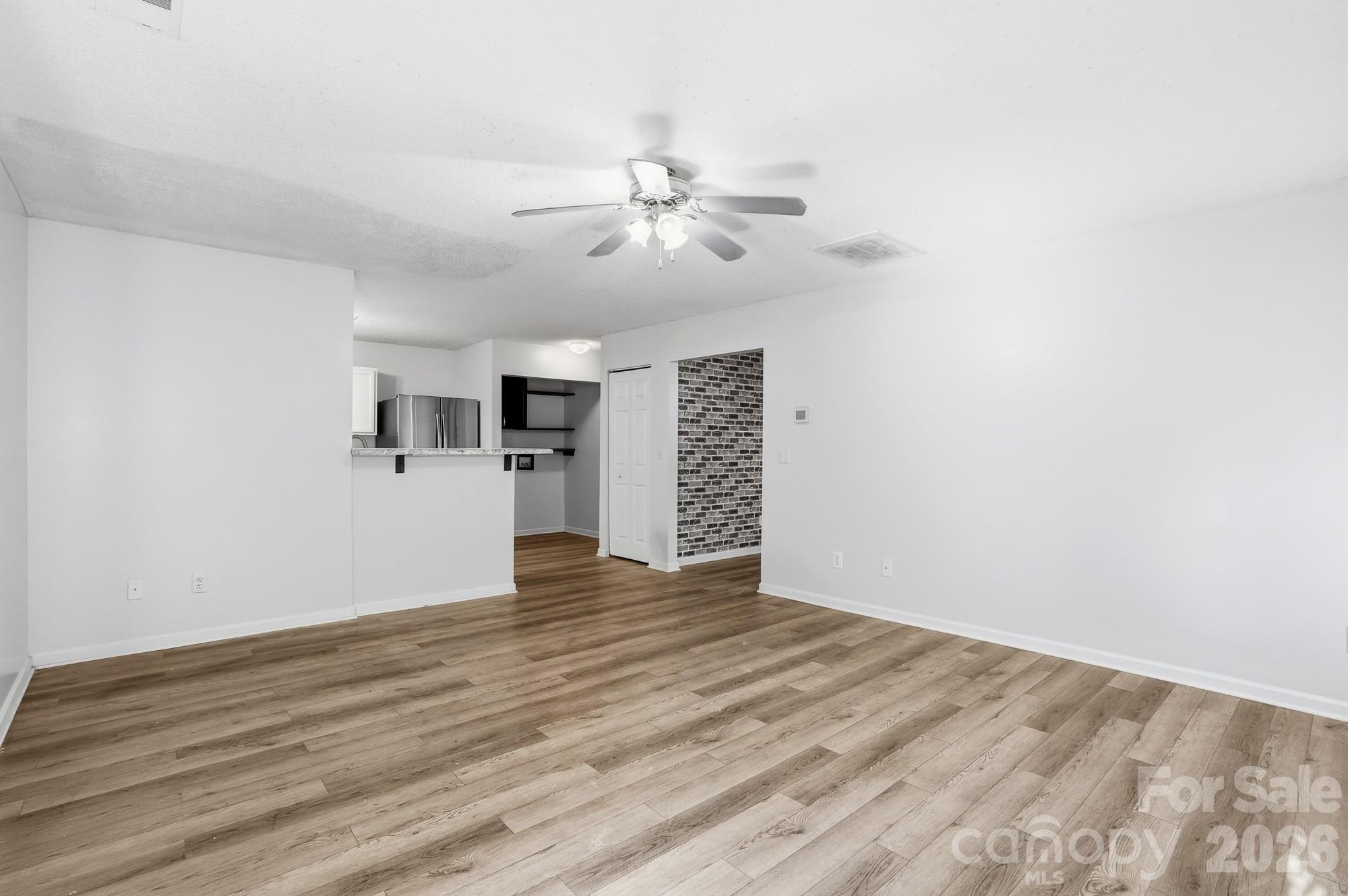 Village Green At Wellsbrook - Residential