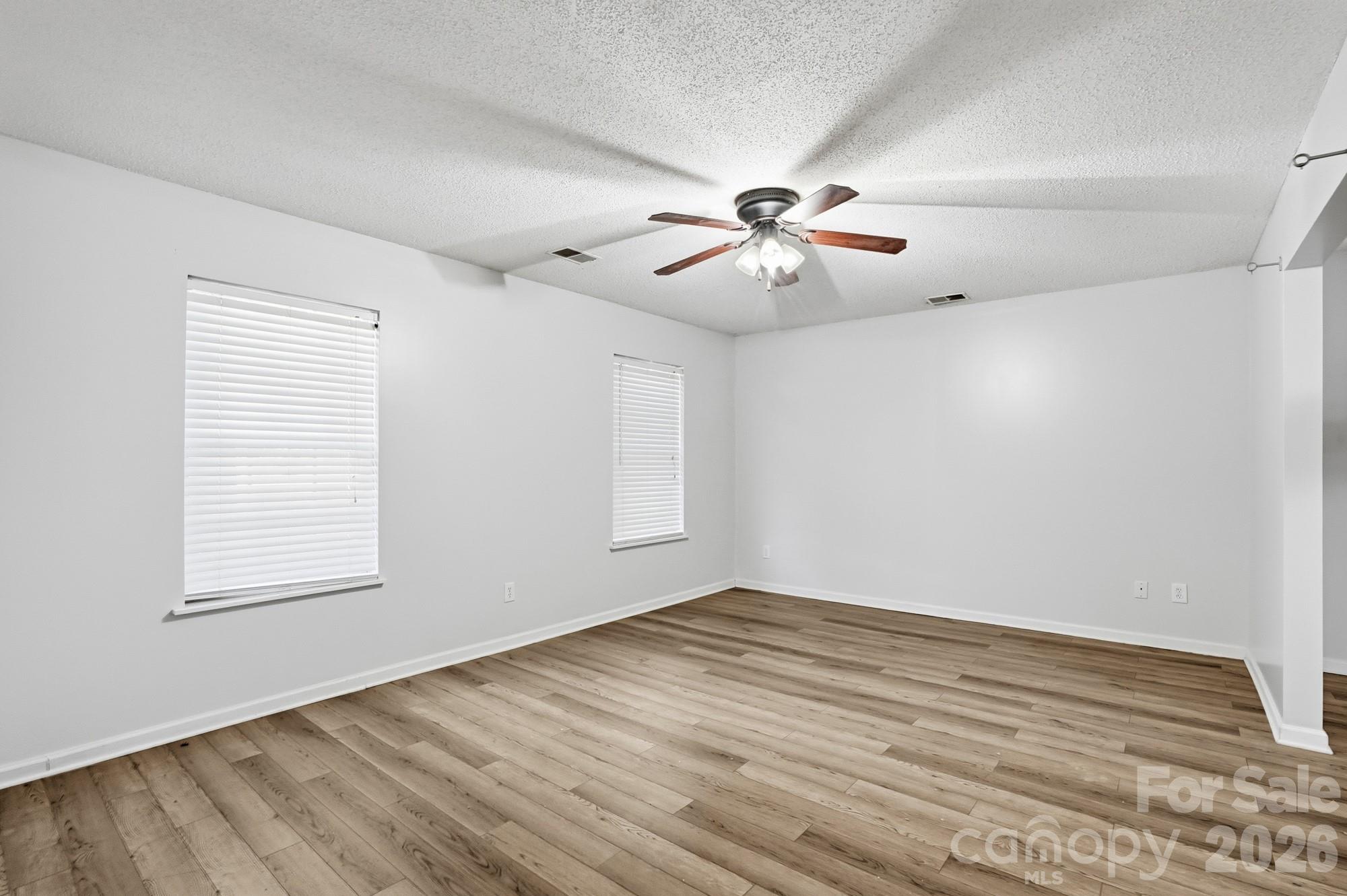 Village Green At Wellsbrook - Residential