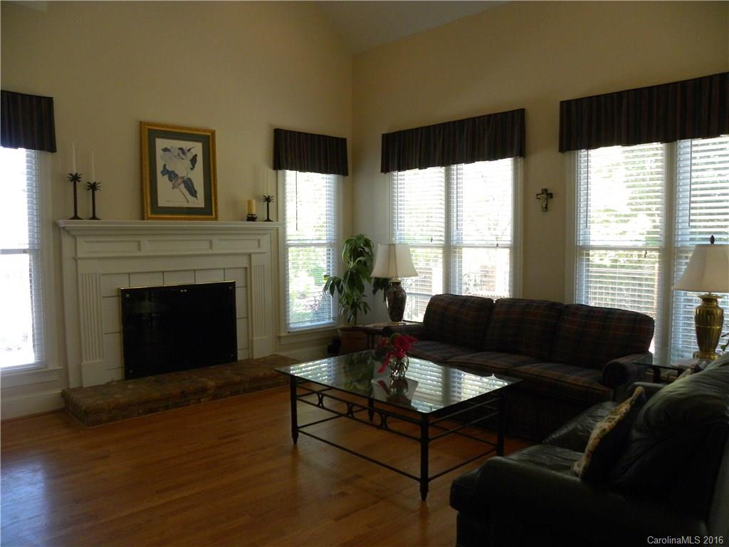 Beacon Knoll - Residential