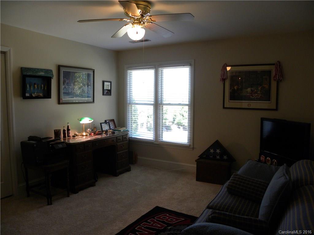 Beacon Knoll - Residential