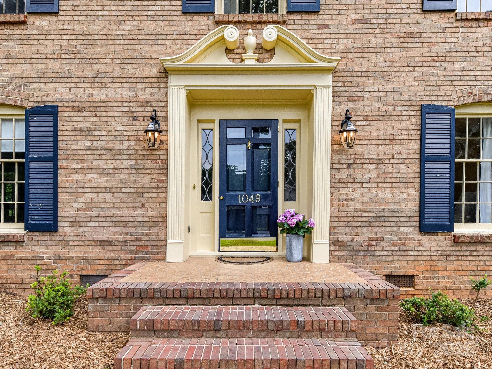 1049 Regency Drive