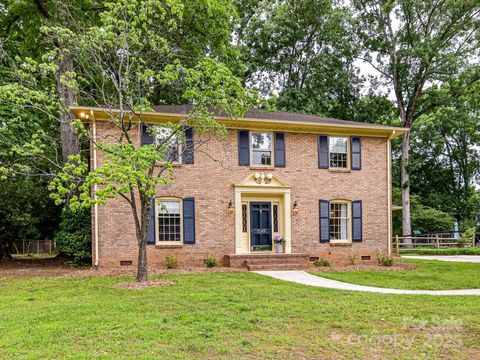 1049 Regency Drive Charlotte NC 28211
