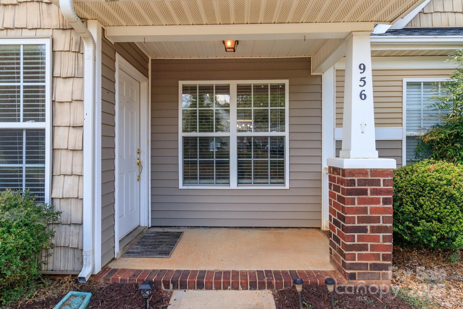956 Olde Towne Way
