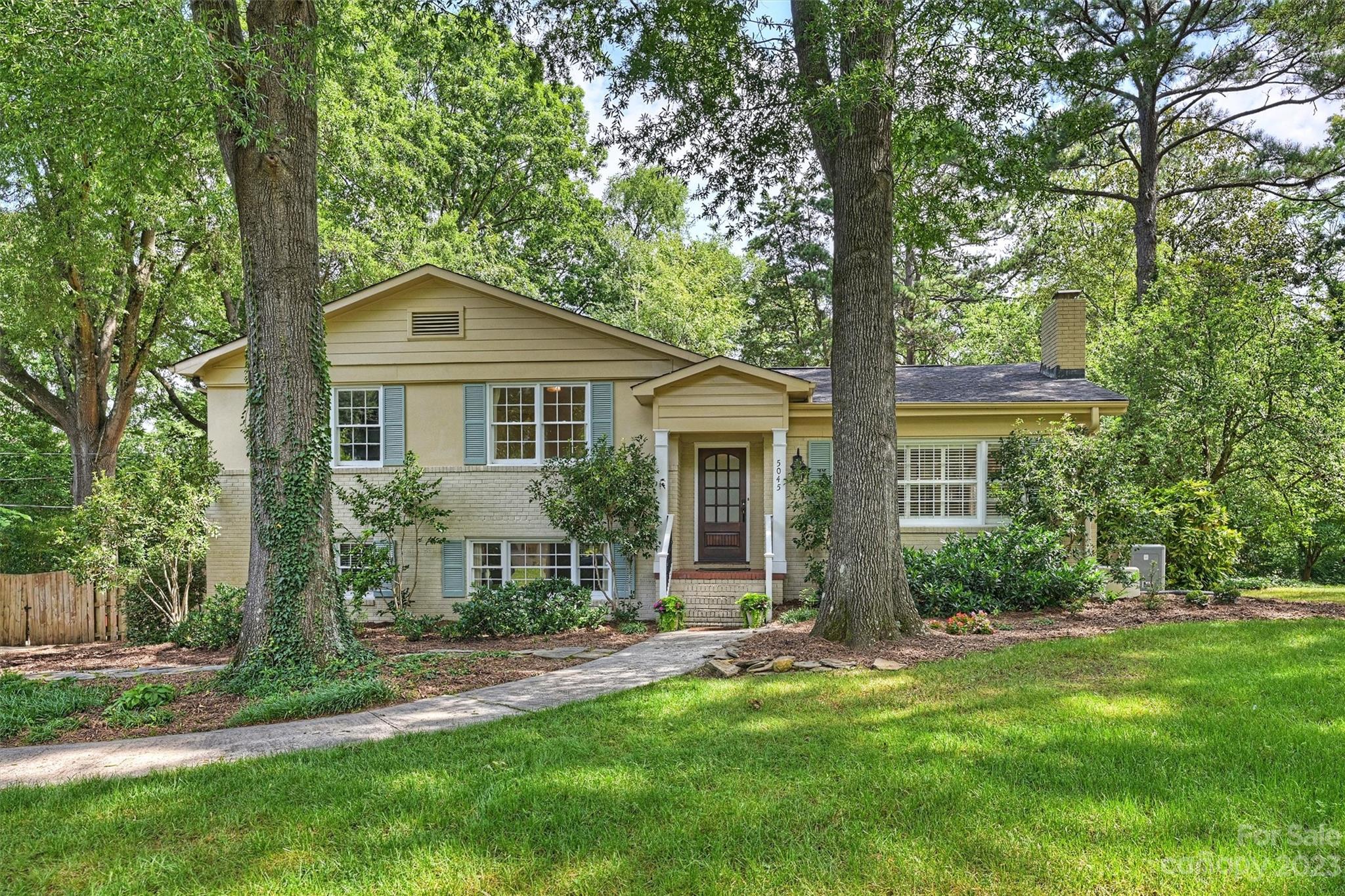 Sharonwood Acres - Residential