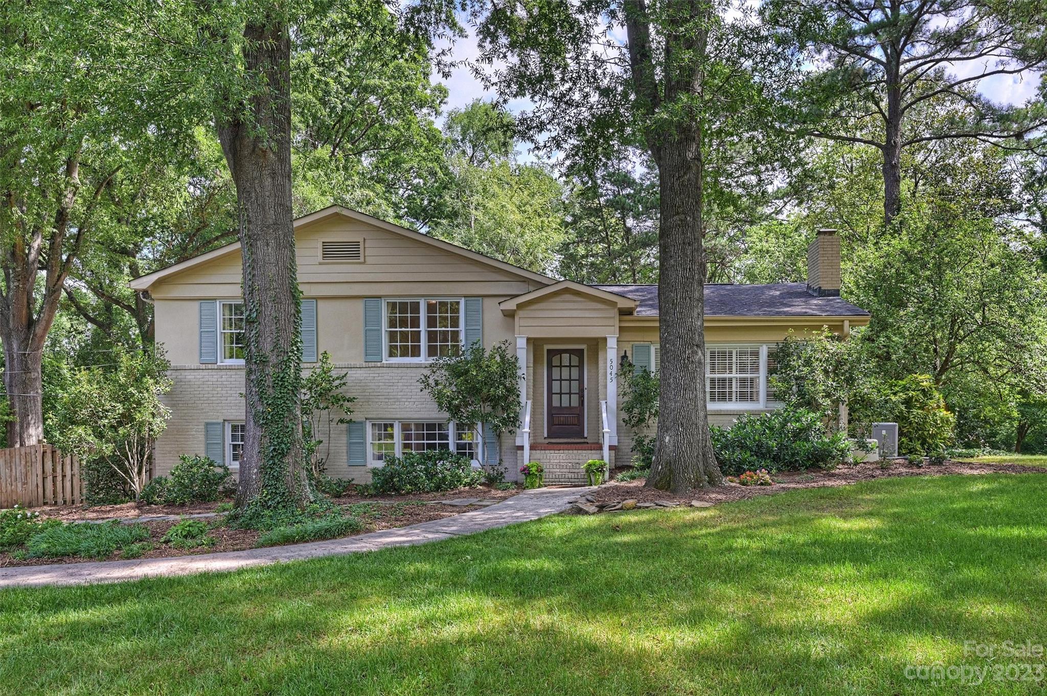 Sharonwood Acres - Residential