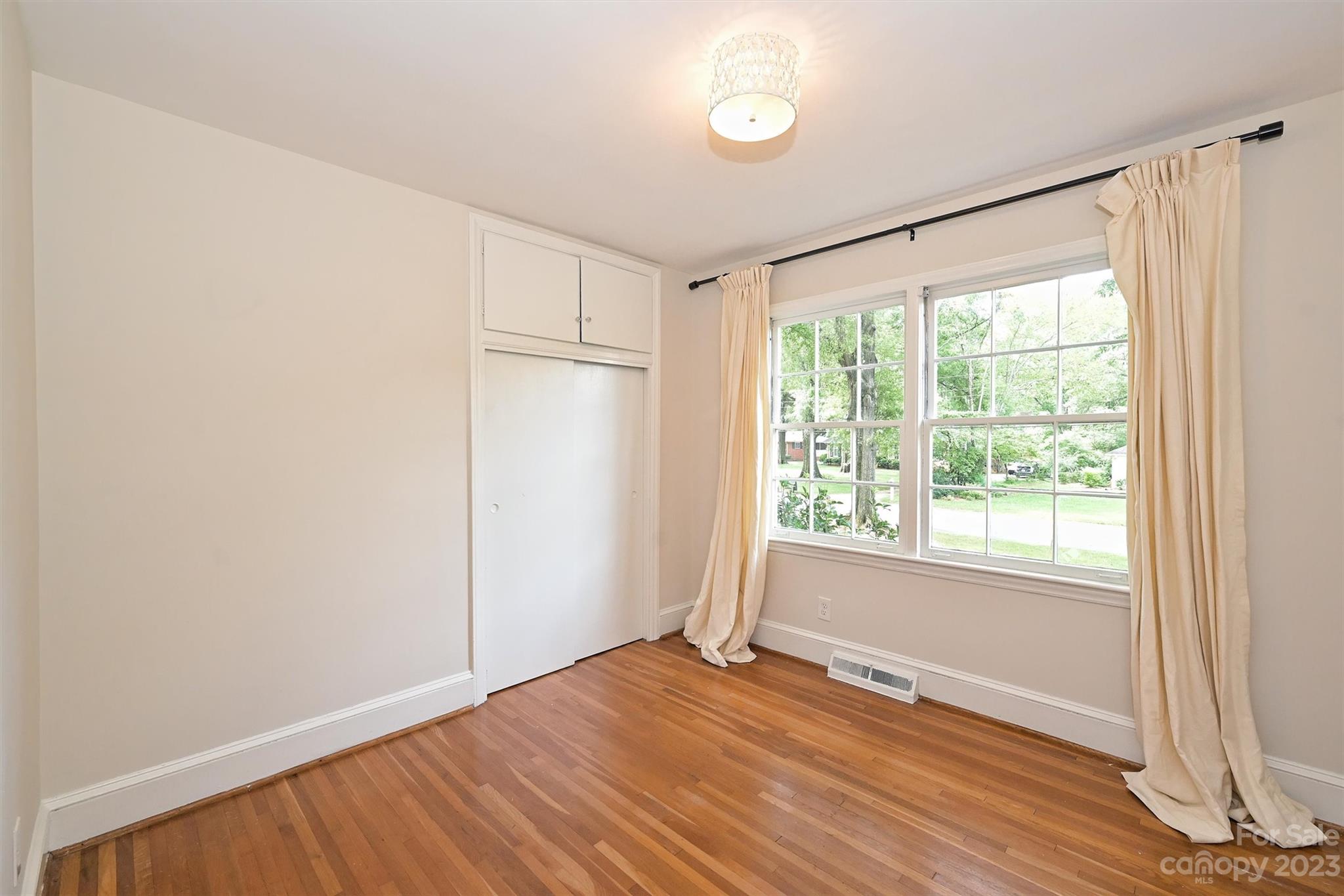 Sharonwood Acres - Residential