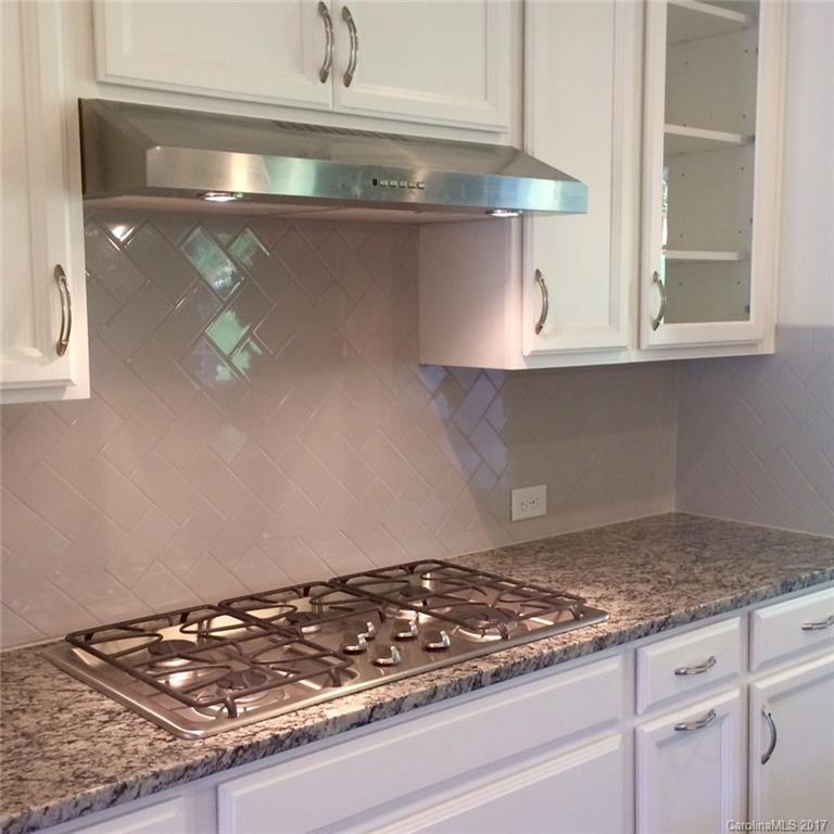 Cobblestone Manor - Residential