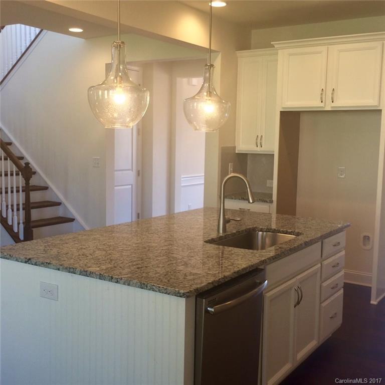 Cobblestone Manor - Residential