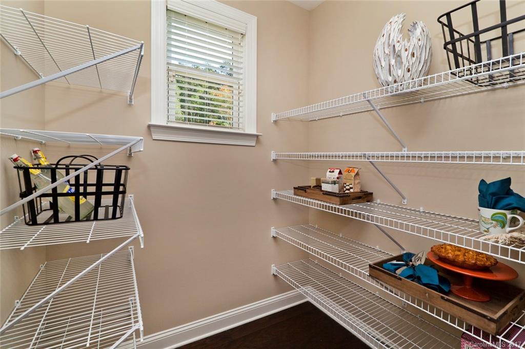 Cobblestone Manor - Residential