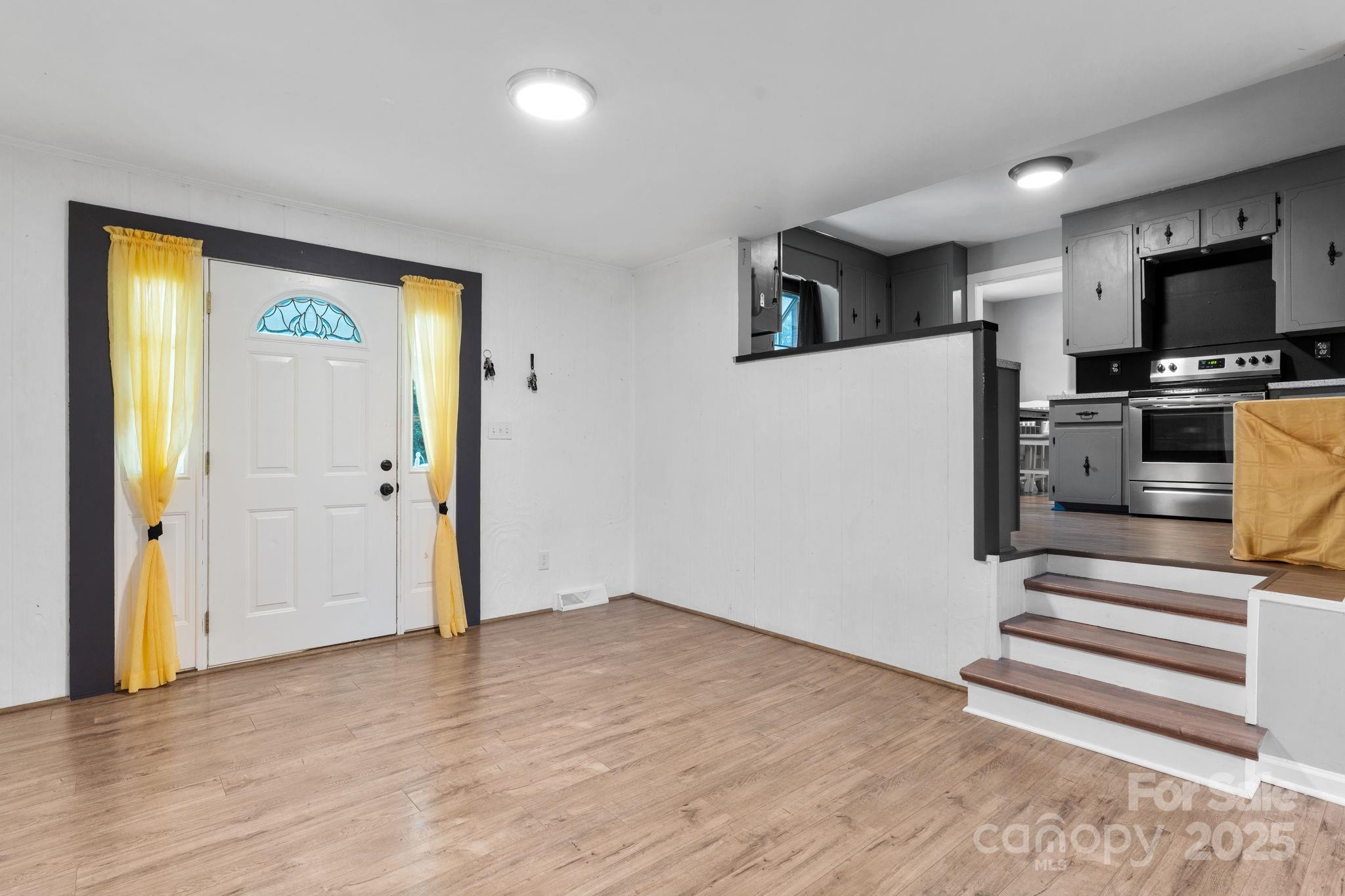 1660 High Meadow Lane