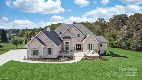 202 Canterbury Drive 127 North Wilkesboro NC 28659