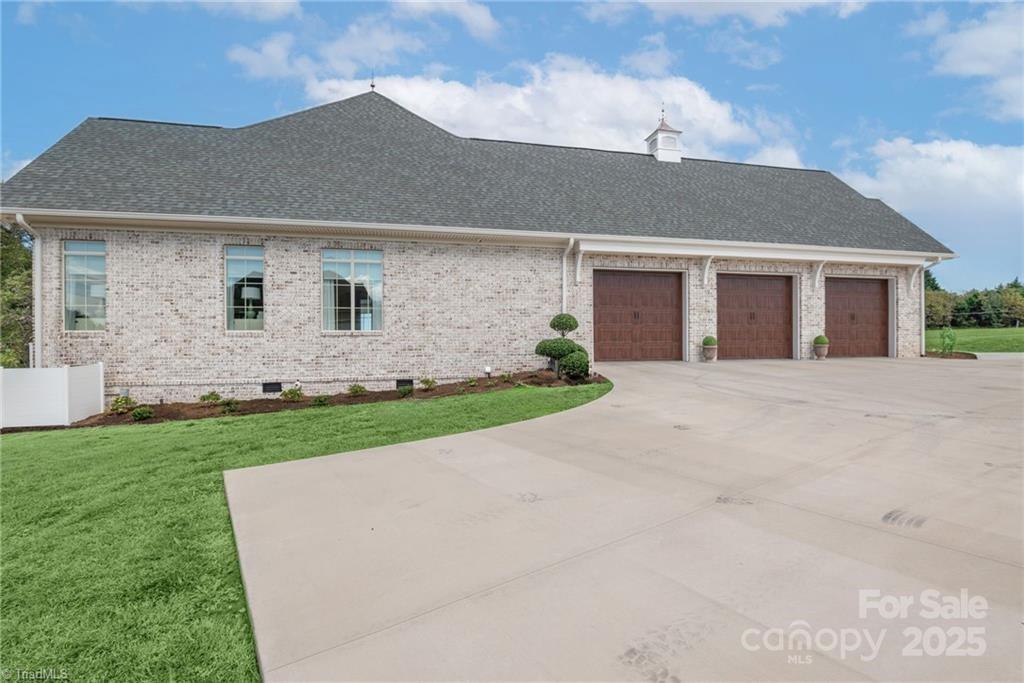 202 Canterbury Drive 127