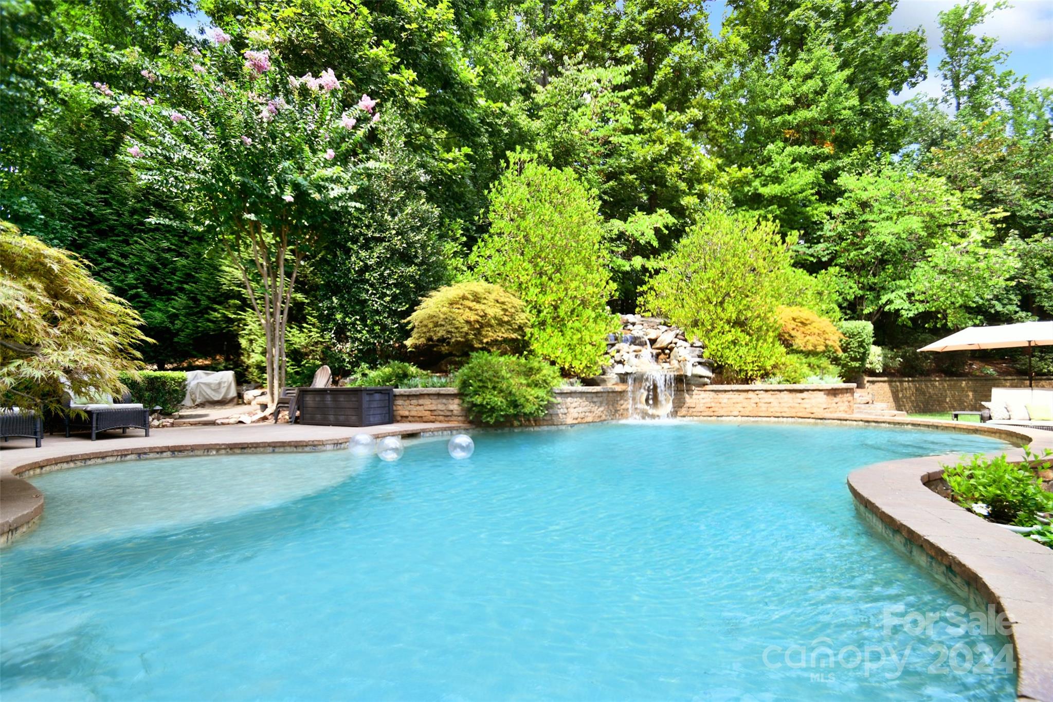 Christenbury Hall - Residential