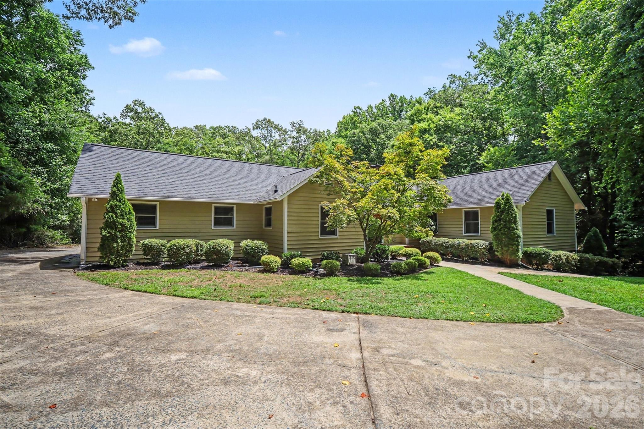 519 Raintree Drive