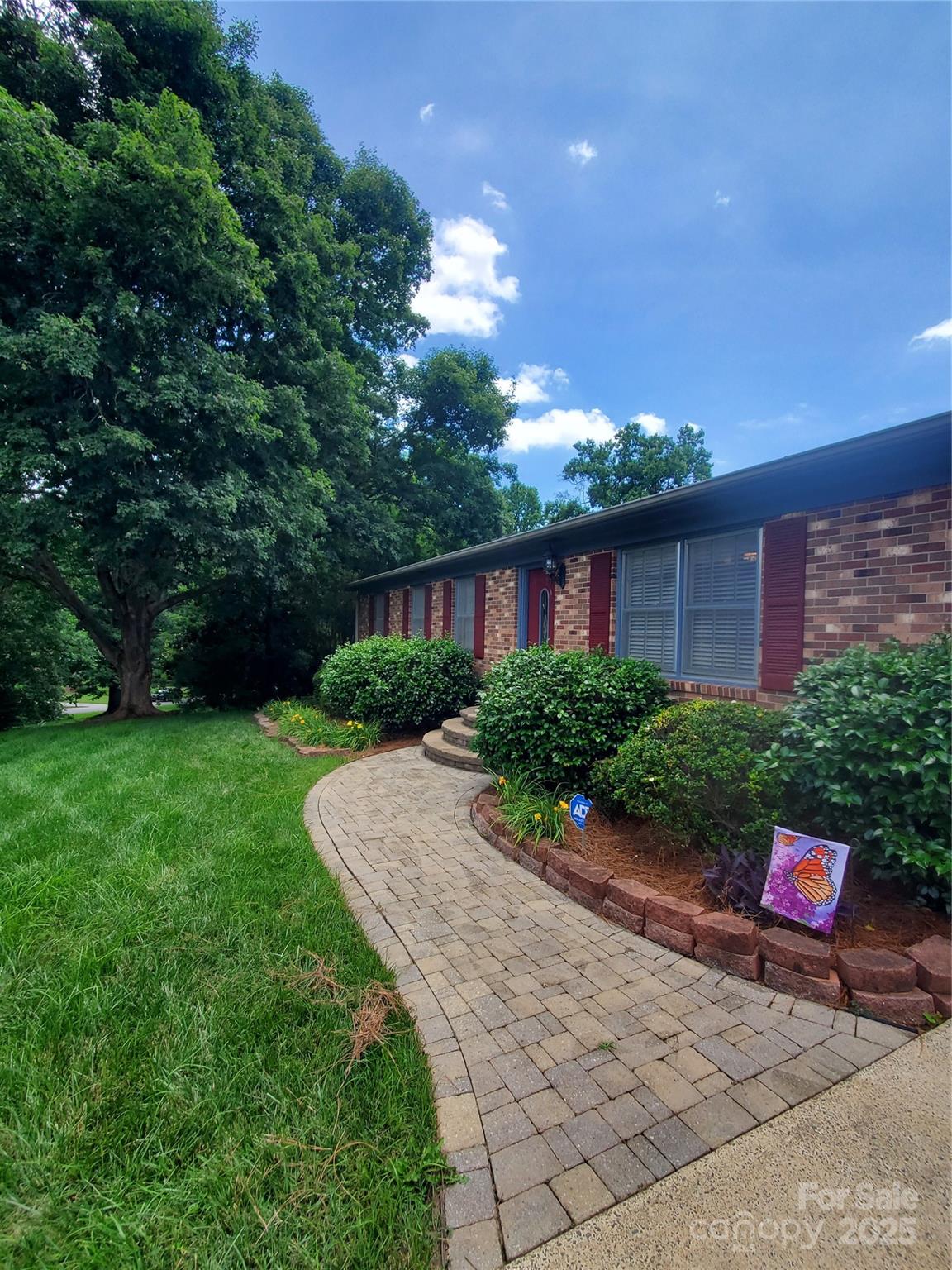 2104 Farmbrook Drive