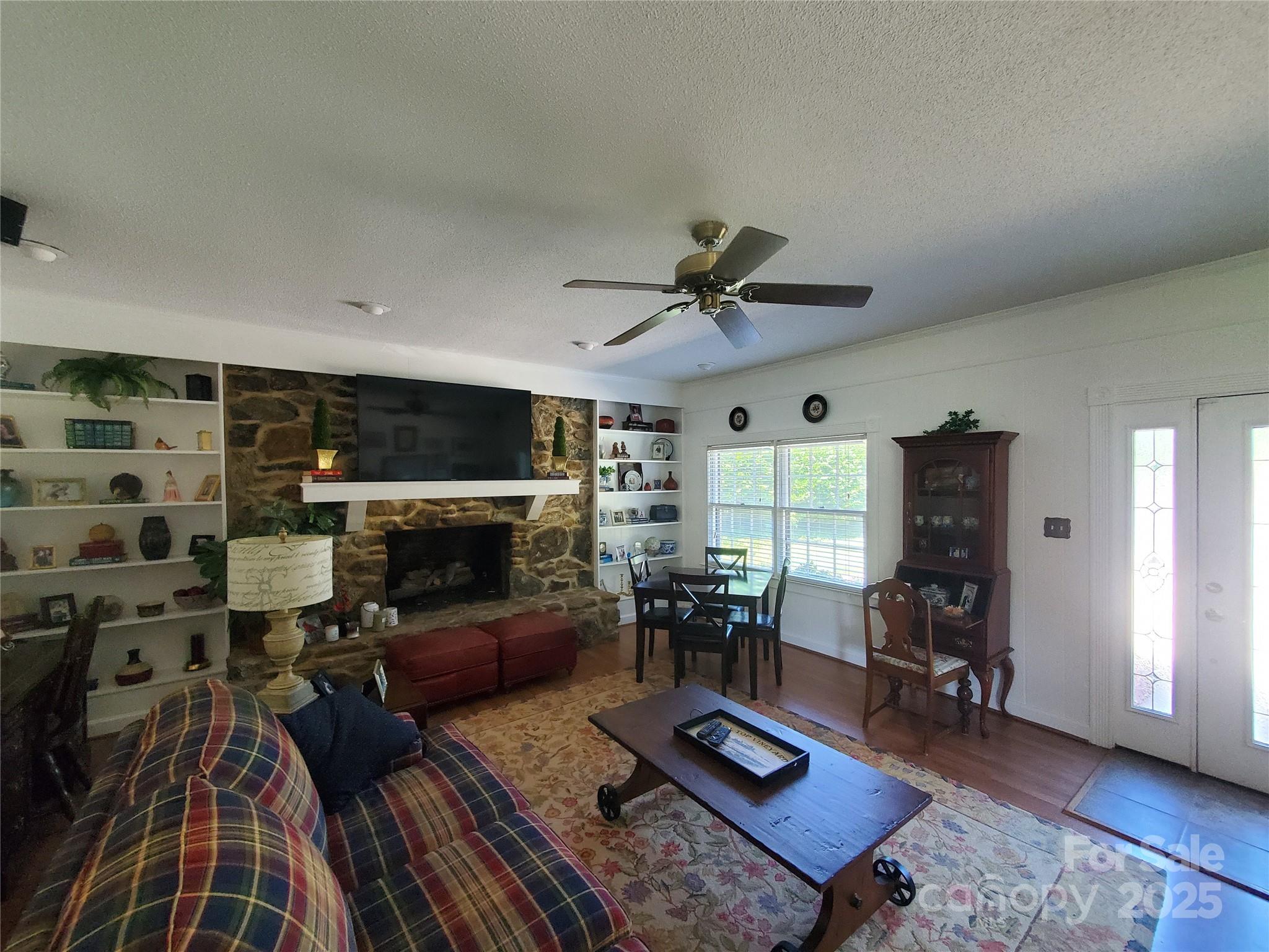 2104 Farmbrook Drive