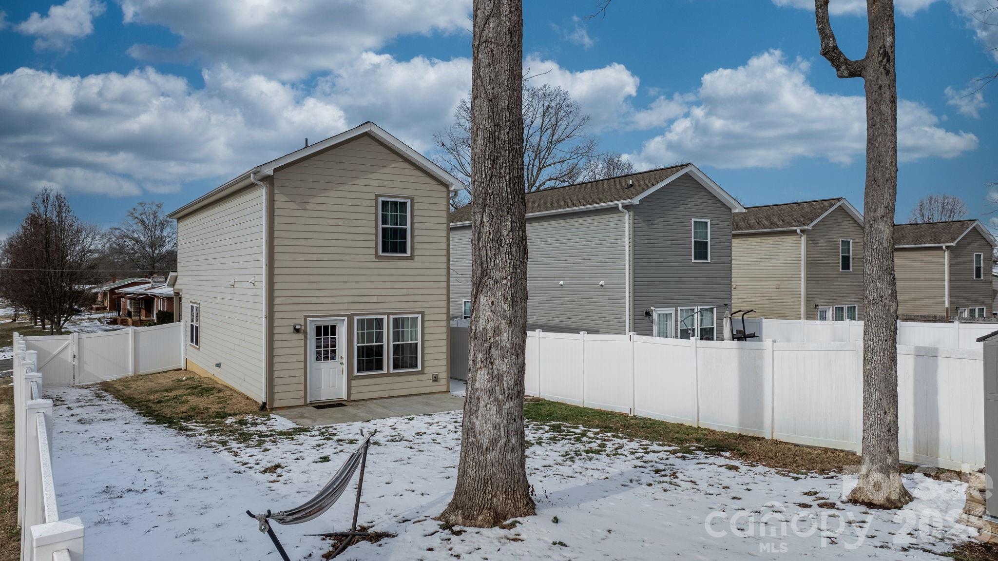 Isabellas Forest - Residential