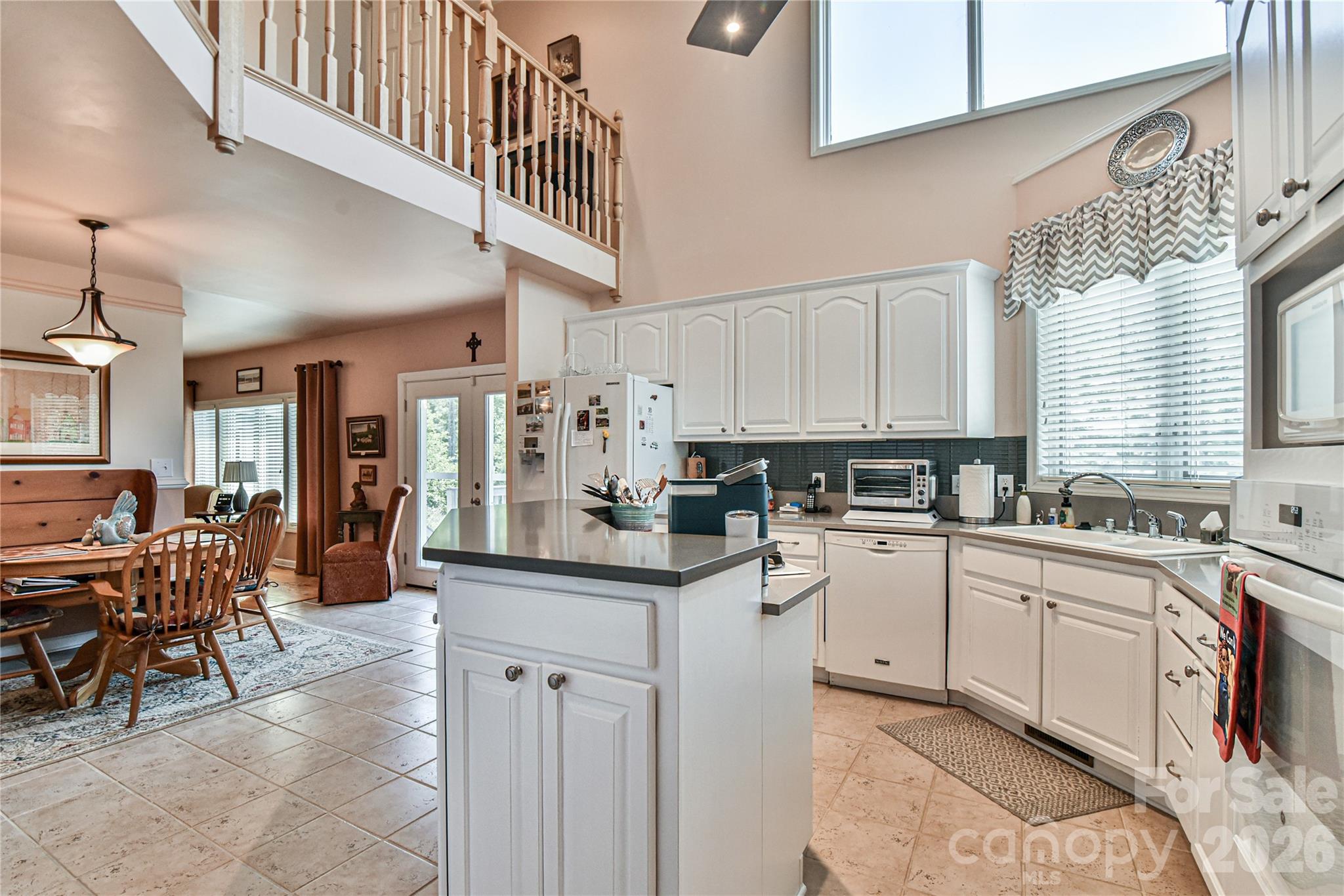 518 Forest Ridge Drive