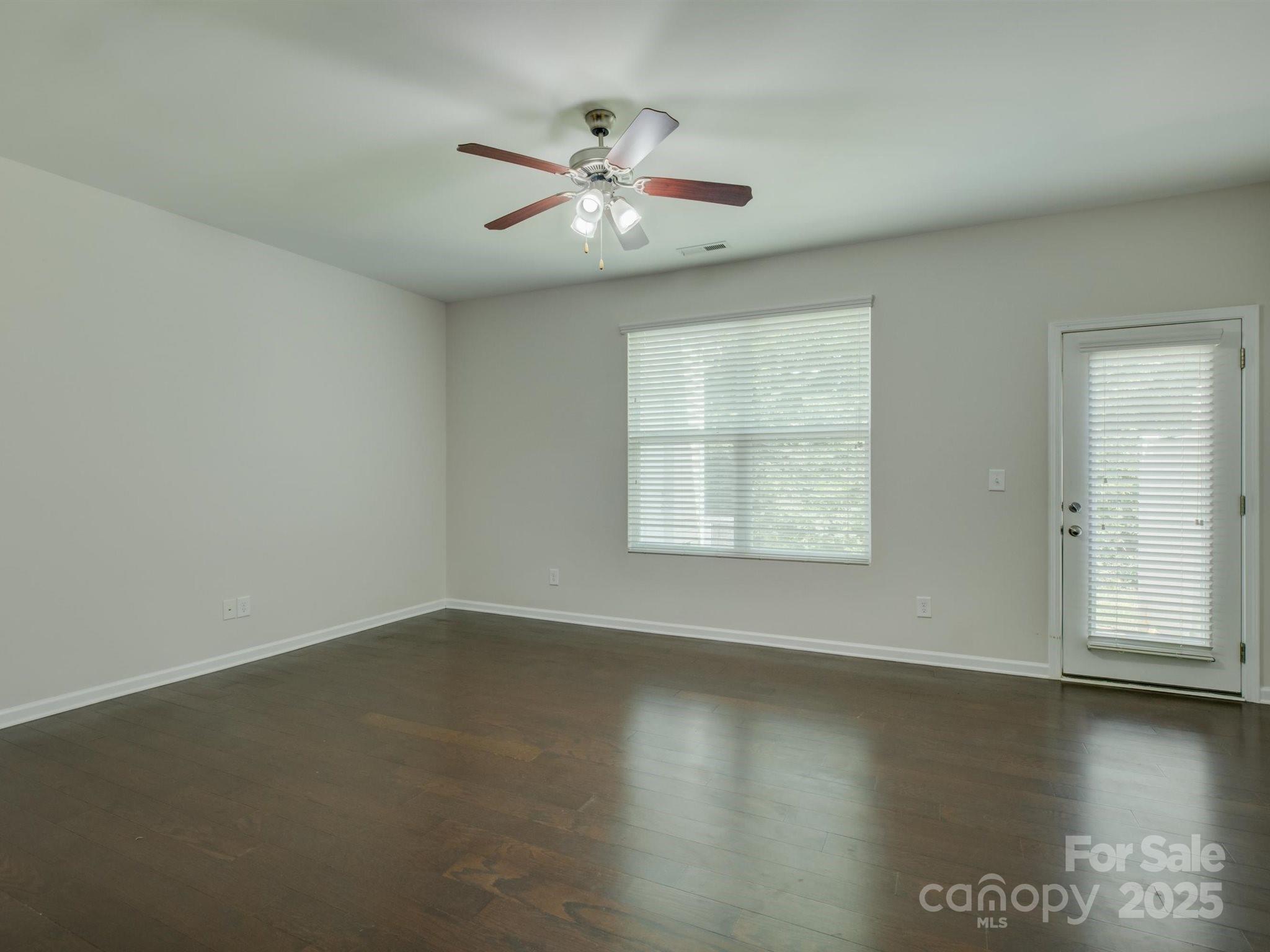 The Mews at Laurel Valley - Residential