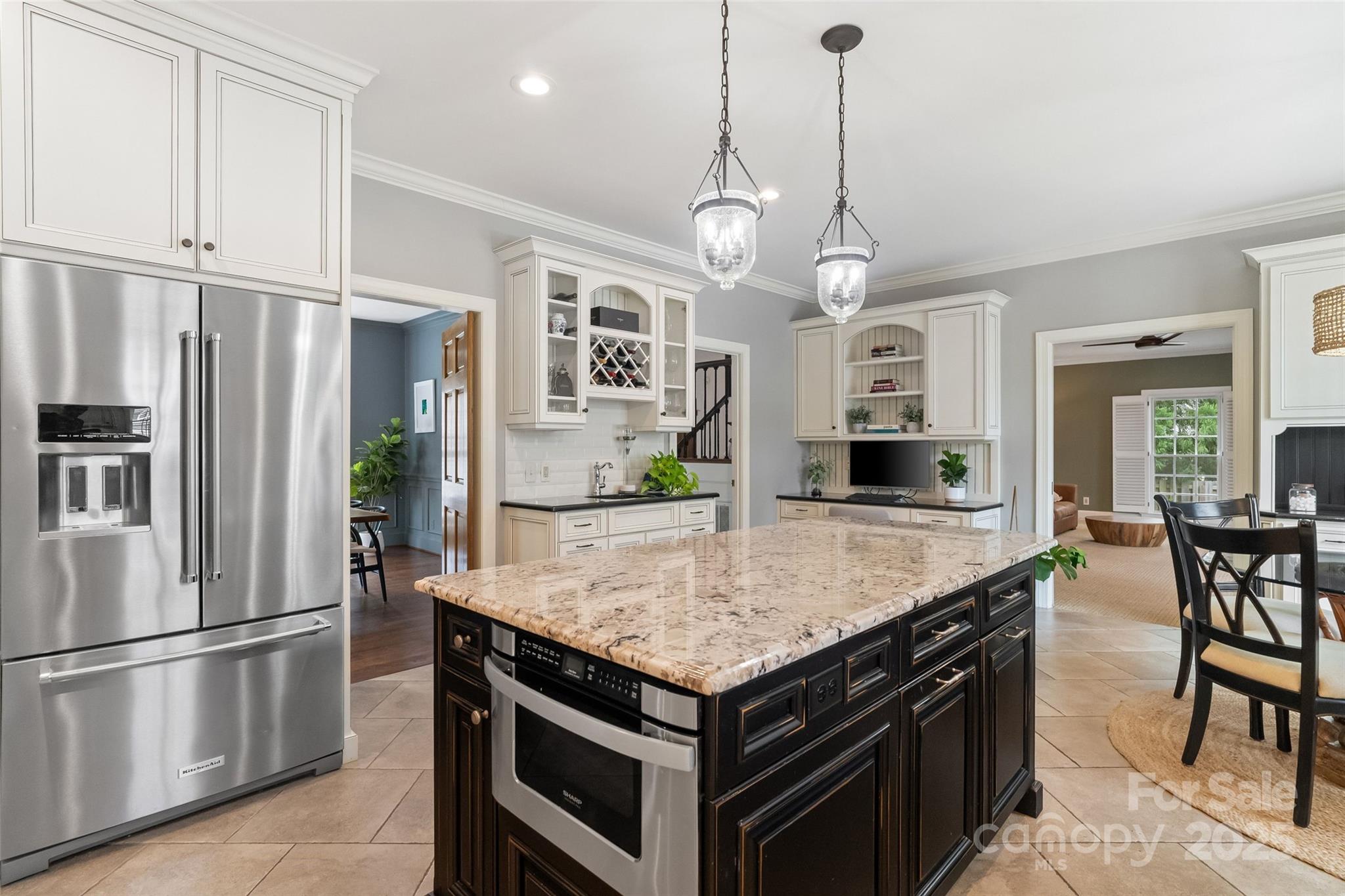 1736 Cavendale Drive