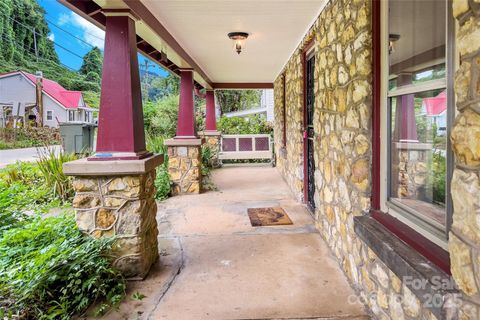 A home in Old Fort