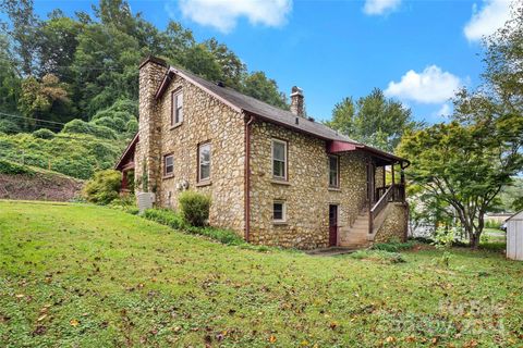 A home in Old Fort