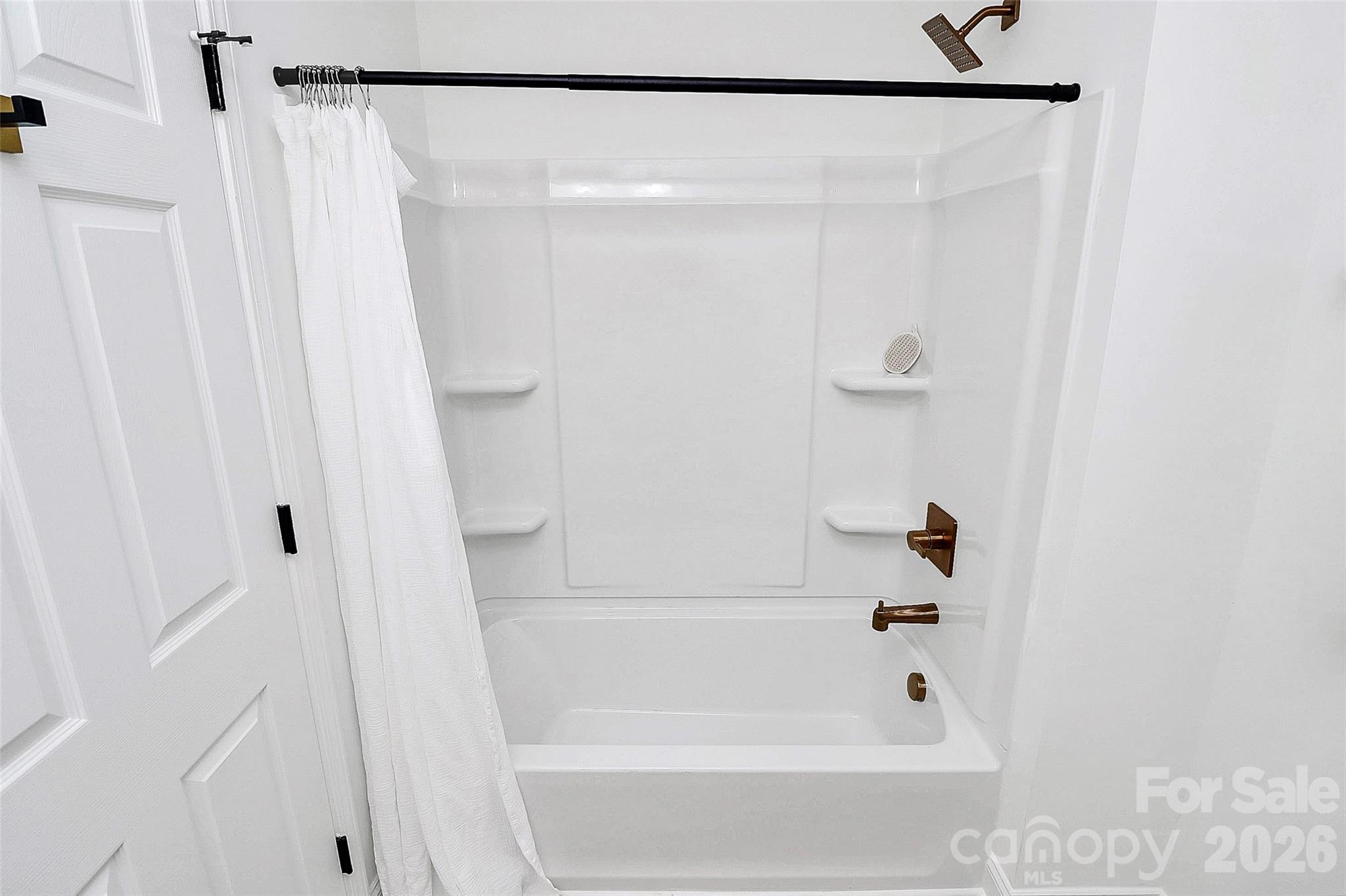 Pinecroft - Residential