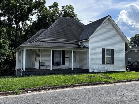 128 Pine Street Shelby NC 28152