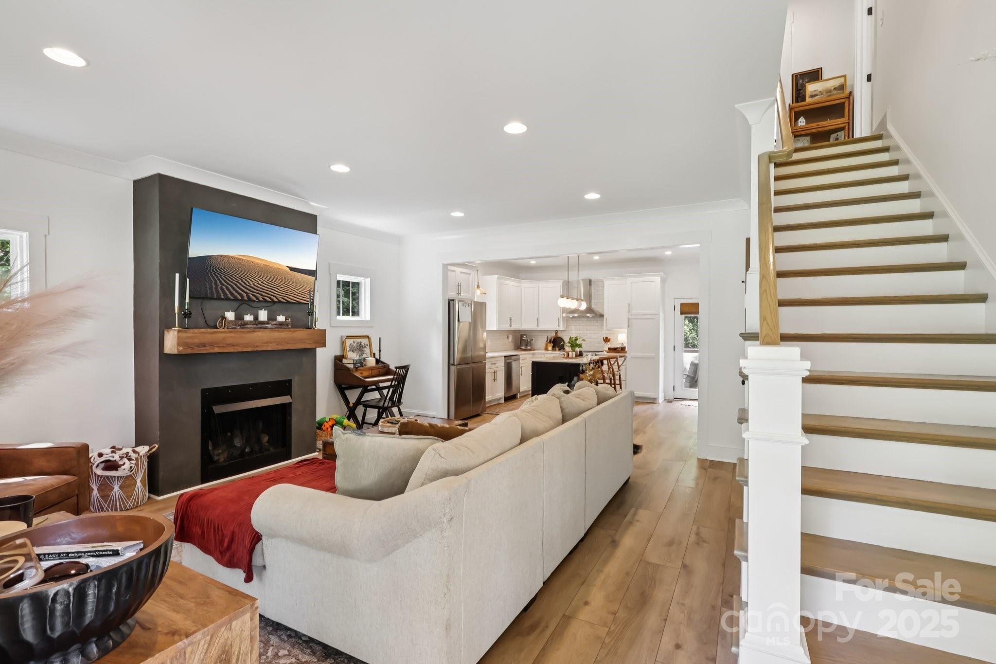 124 S Elm Street